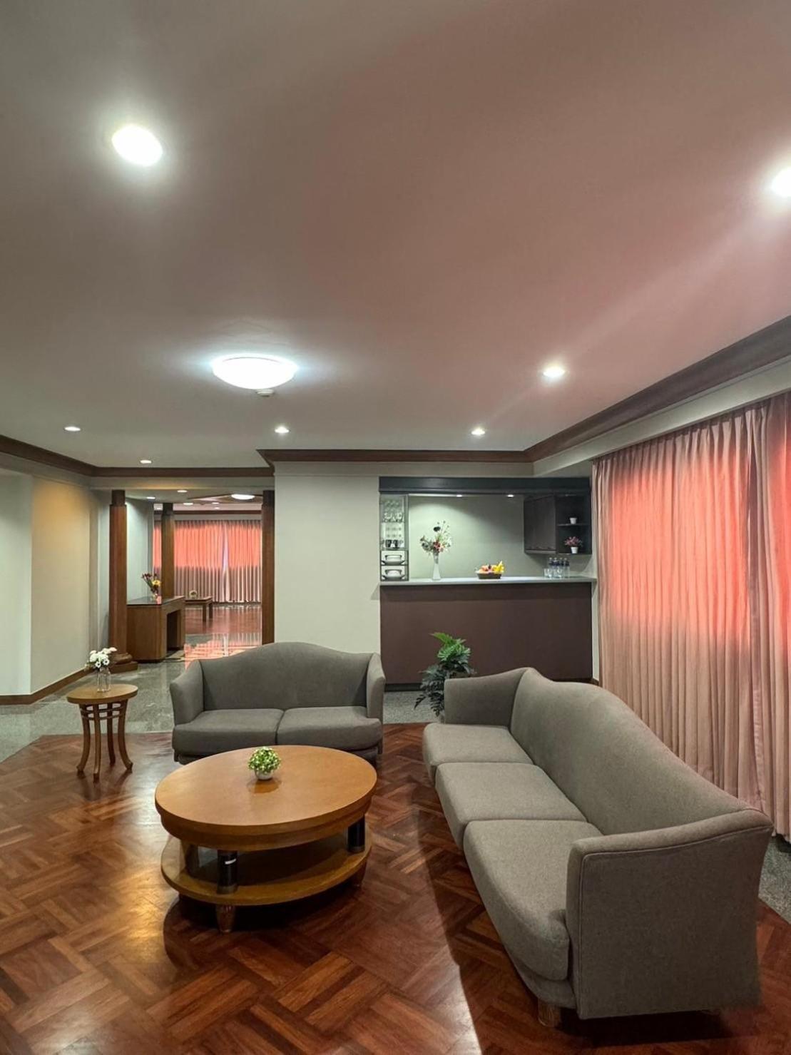 דירות בנגקוק United Tower Thonglor By Aspira מראה חיצוני תמונה